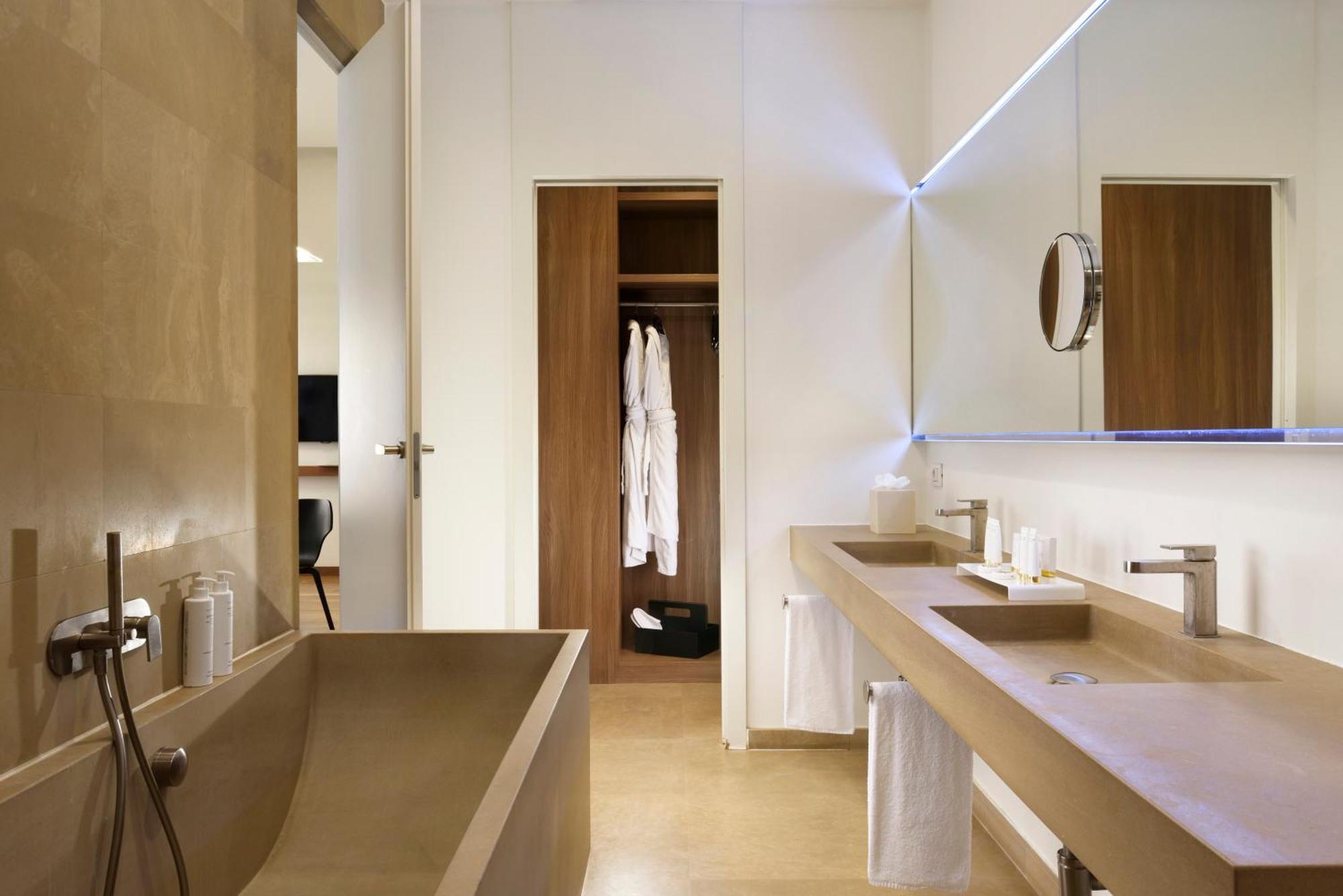 Hotel Palazzo Montemartini Rome, A Radisson Collection