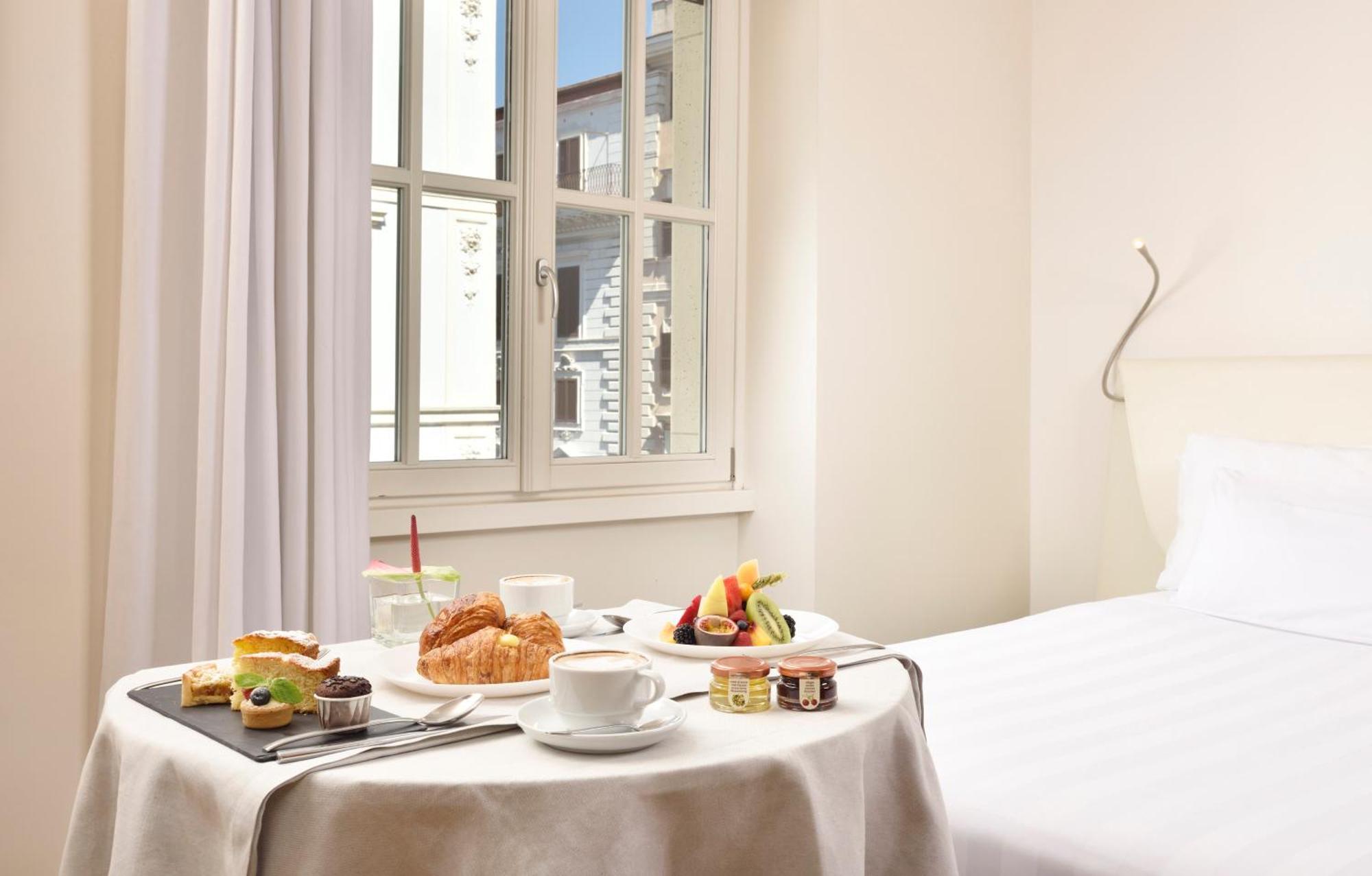 Palazzo Montemartini Rome, A Radisson Collection 5*