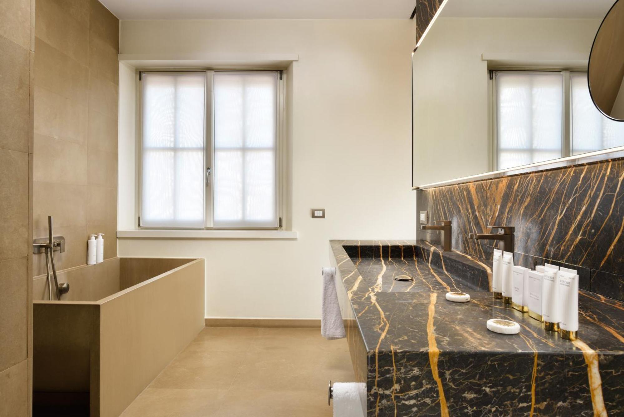 Palazzo Montemartini Rome, A Radisson Collection