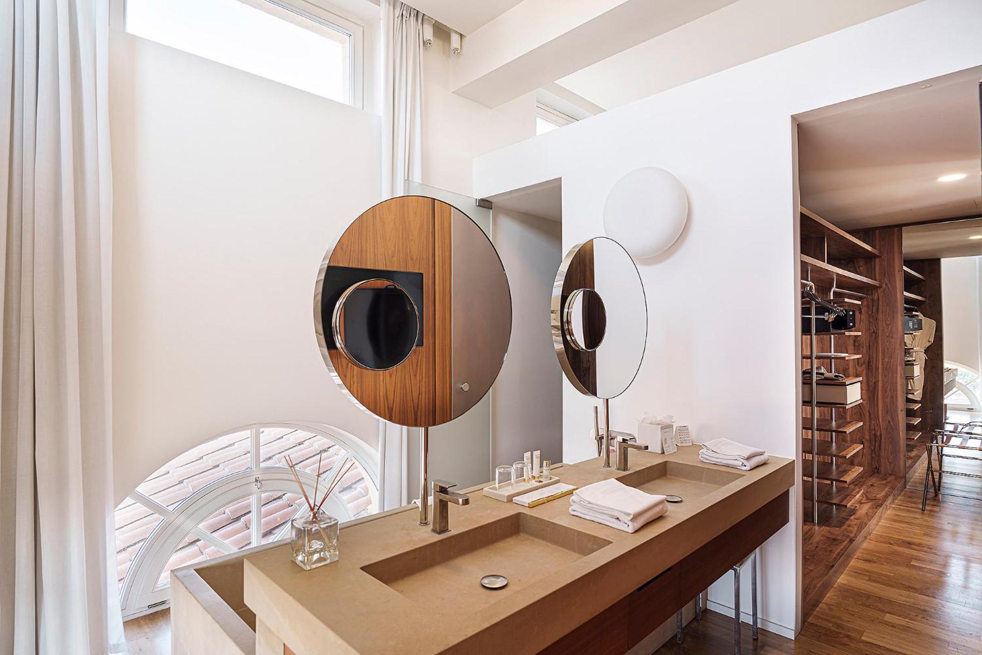 Palazzo Montemartini Rome, A Radisson Collection