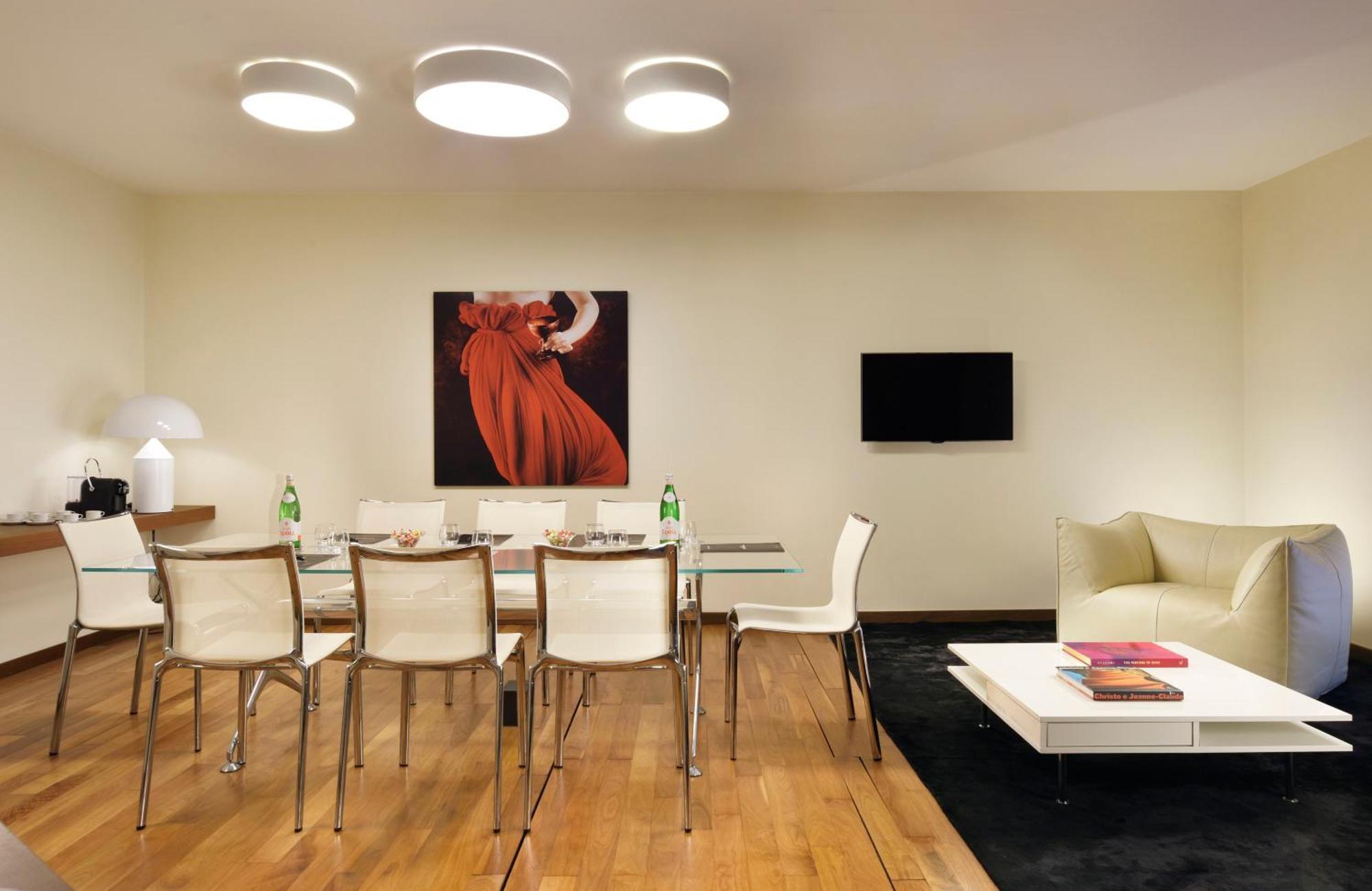 Hotel Palazzo Montemartini Rome, A Radisson Collection 5*