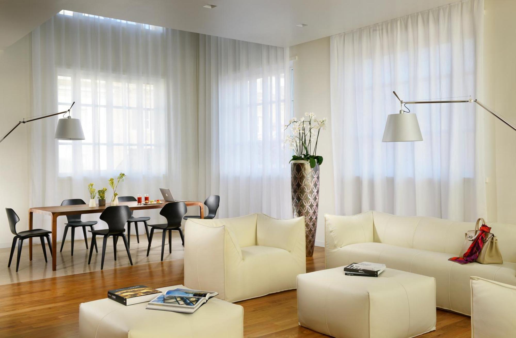 Hotel Palazzo Montemartini Rome, A Radisson Collection