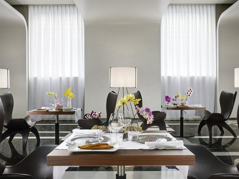 Palazzo Montemartini Rome, A Radisson Collection 5* Roma