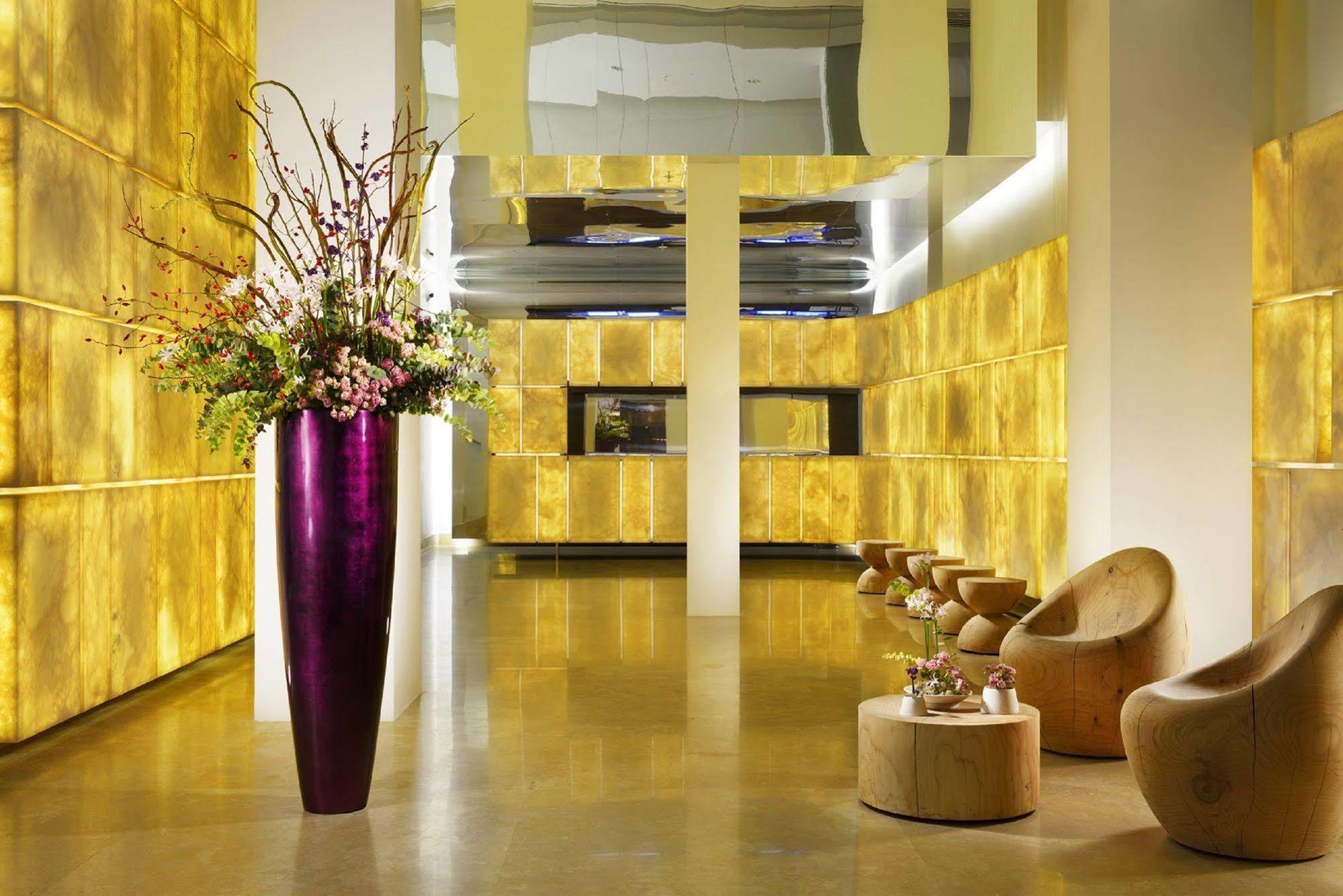 Palazzo Montemartini Rome, A Radisson Collection Roma
